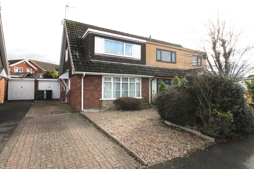 Tennyson Way, Kidderminster, DY10 2 bed house £210,000