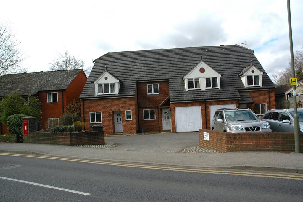 33 Charterhouse Road, Godalming GU7 3 bed house £625,000