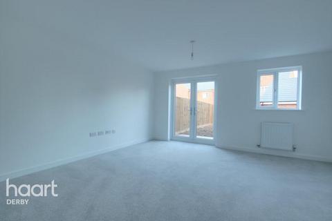 3 bedroom semi-detached house to rent, Myrtle Avenue, Mickleover