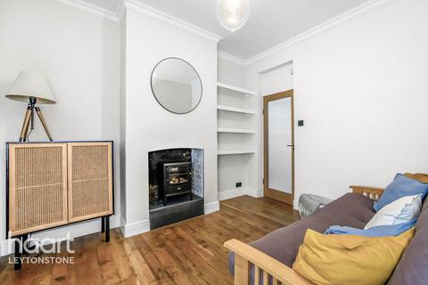 5 Thorne Close, London, E11 4HU