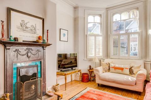 26 Copthall Gardens, Twickenham, TW1 4HJ