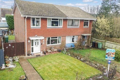 18 Brogden Crescent, Leeds, Maidstone, ME17 1RA