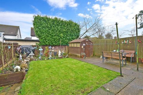 18 Brogden Crescent, Leeds, Maidstone, ME17 1RA