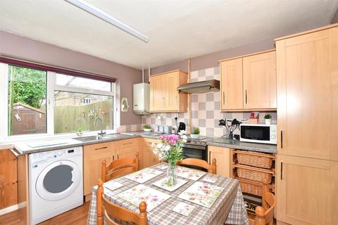 18 Brogden Crescent, Leeds, Maidstone, ME17 1RA