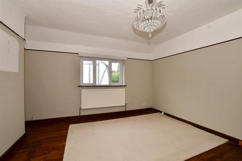 27 Riddlesdown Road, Purley, CR8 1DJ