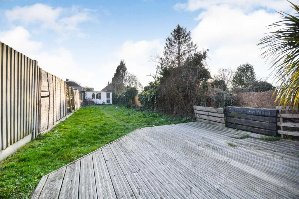 Manston Road, Ramsgate 3 bed semidetached house for sale £325,000