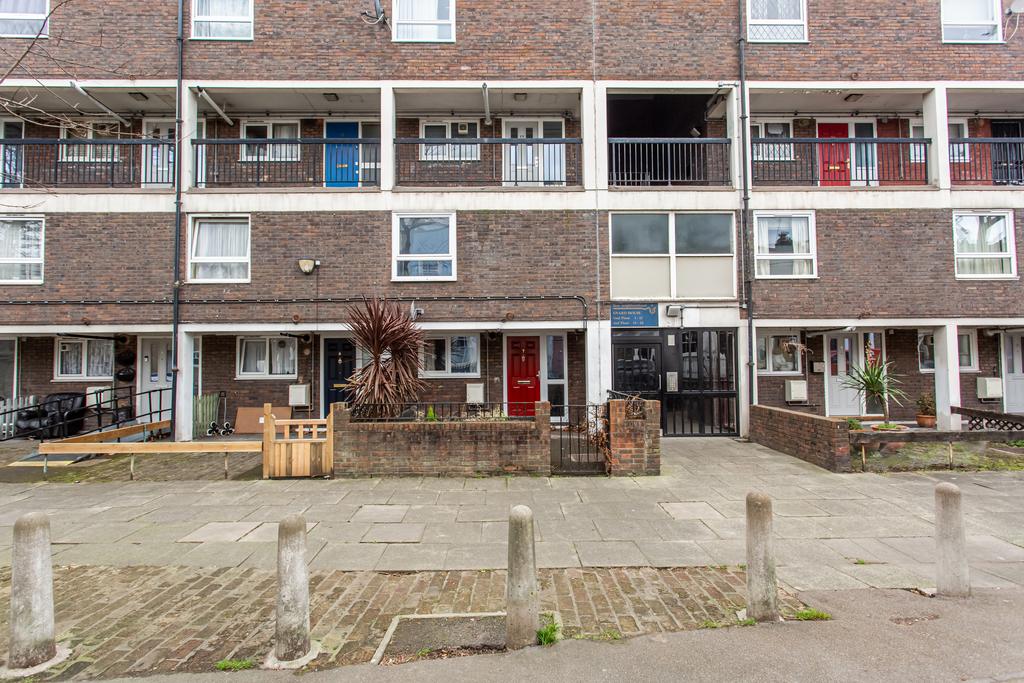 Cardigan Road, E3 3 bed for sale £475,000