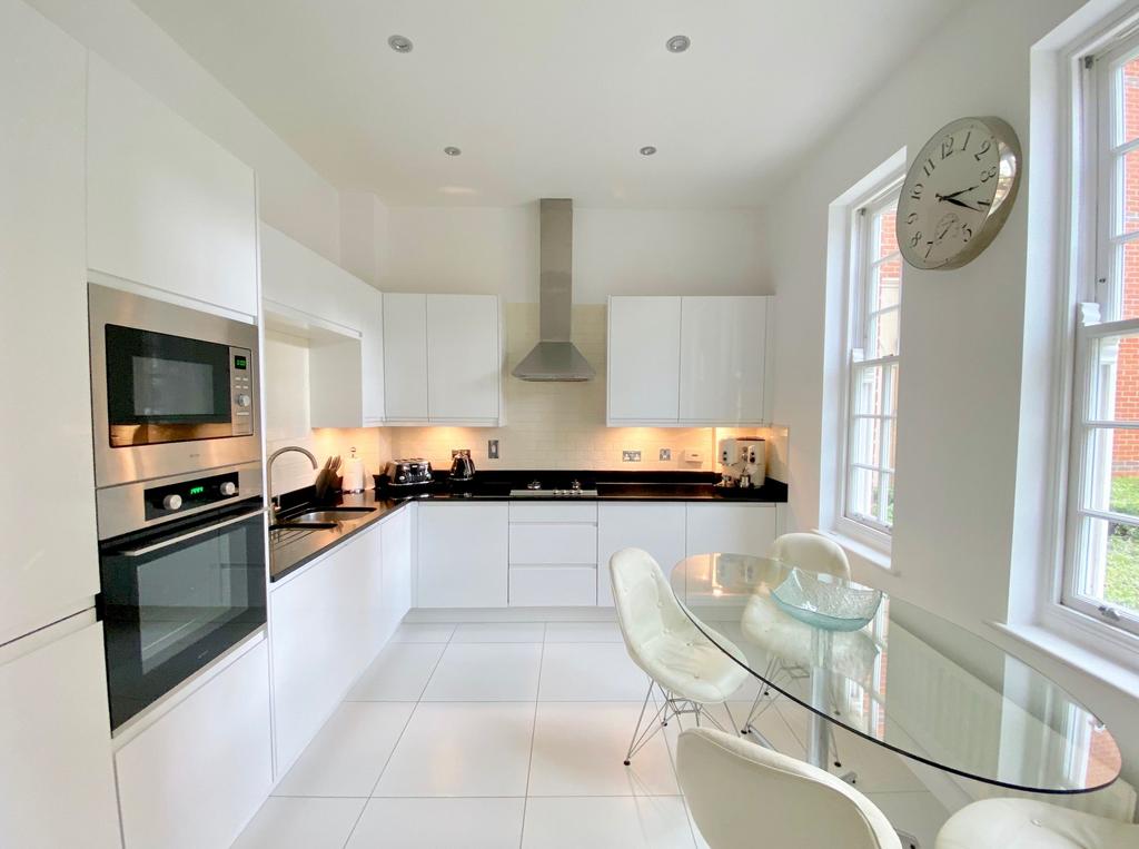 Kitchen / Breakfast Room