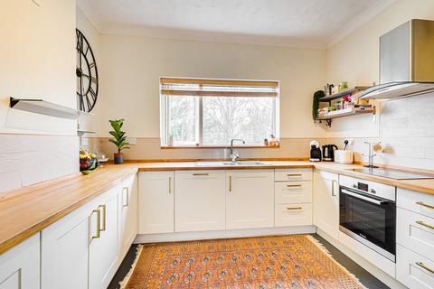 29a Ailsa Road, Westcliff-on-sea, SS0 8BJ