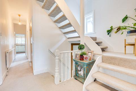 29a Ailsa Road, Westcliff-on-sea, SS0 8BJ