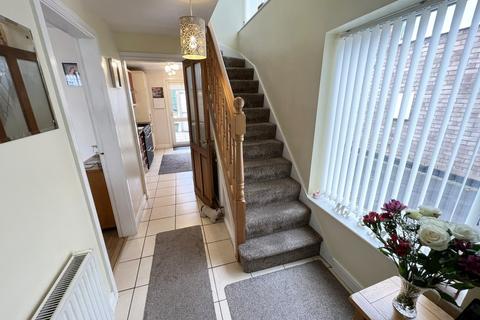 32 Bronte Farm Road, Shirley, Solihull, B90 3DF