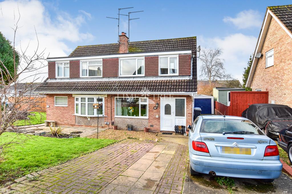Kylesku Crescent, Kettering 3 bed semidetached house £995 pcm (£230 pw)