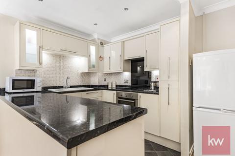 2 bedroom apartment for sale, Crescent Dale, Shoppenhangers Road, Maidenhead, SL6