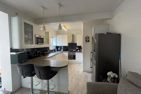 30 Edwards Road, Halifax, HX2 7DG