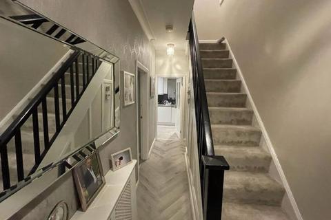 30 Edwards Road, Halifax, HX2 7DG