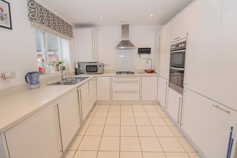 4 bedroom detached house for sale - Yew Tree Close, Potton, Sandy, SG19