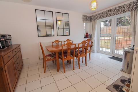 4 bedroom detached house for sale - Yew Tree Close, Potton, Sandy, SG19