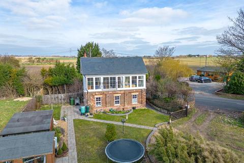 1 bedroom detached house for sale, French Drove, Thorney, Cambs, PE6 0PP