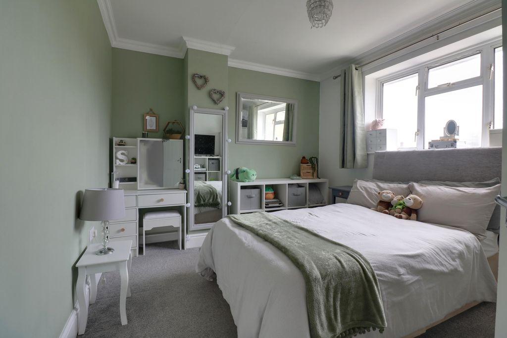 Bedroom 2 (Double)
