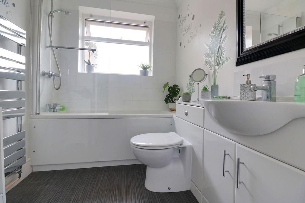 Bathroom (Family Bathroom)