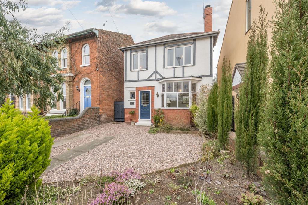 Collis Street, Stourbridge, DY8 3 bed detached house for sale £318,450