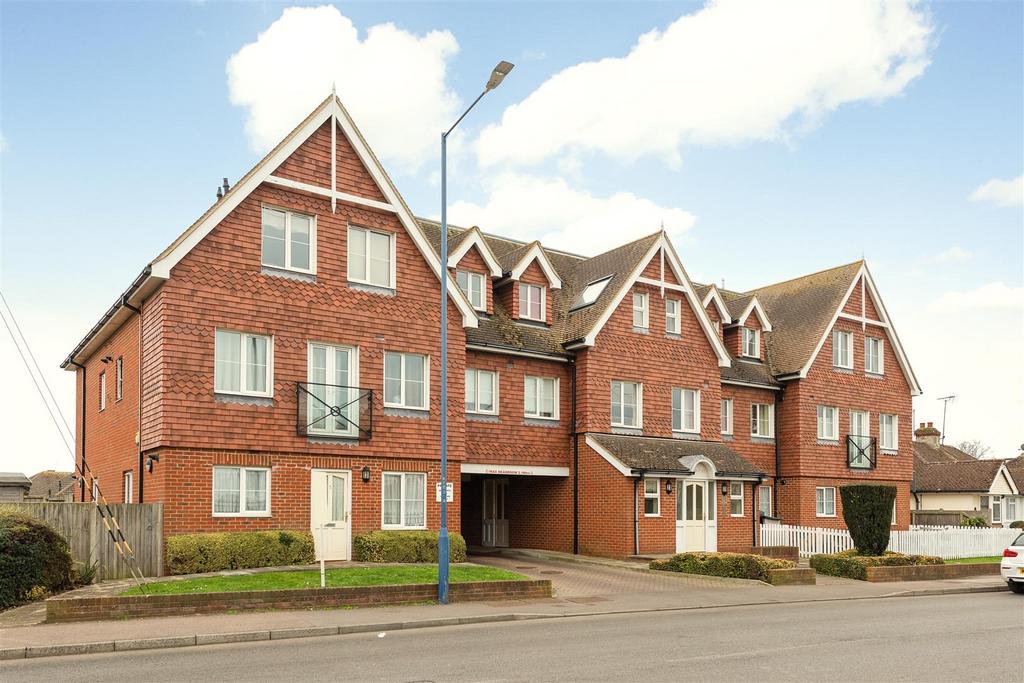 St. Johns Road, Swalecliffe, Whitstable 2 bed flat for sale £239,950