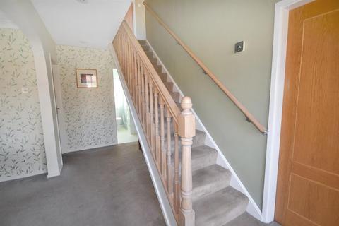 5 bedroom link detached house for sale, Meadow View, Southwell