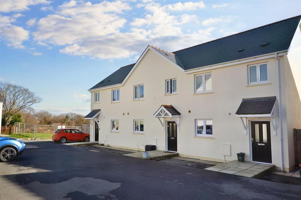 Leven Close, Hook, Haverfordwest 3 bed terraced house for sale £200,000