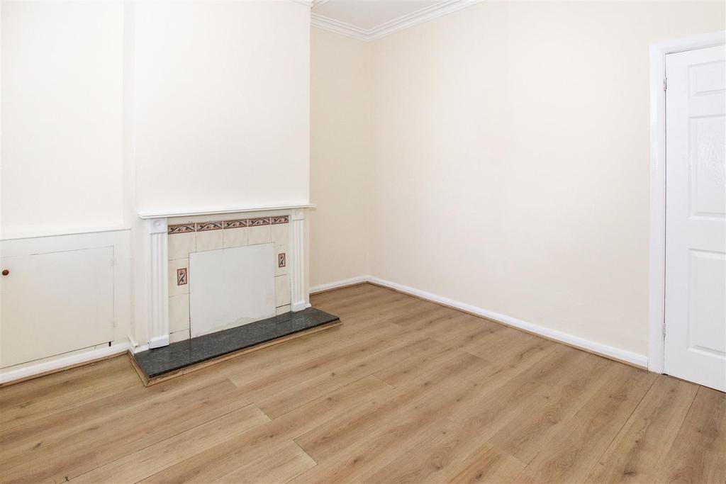 Stanley Road, Hartshill, StokeOnTrent 2 bed terraced house £110,000