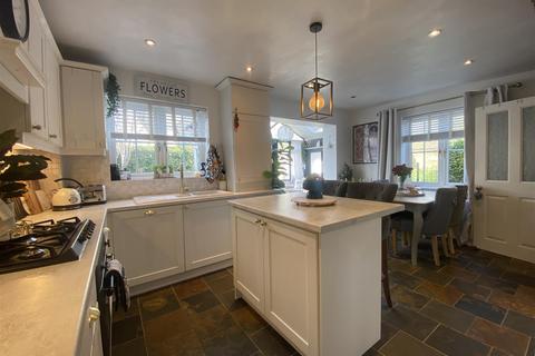 5 Church View, Weldon, Corby, NN17 3LF