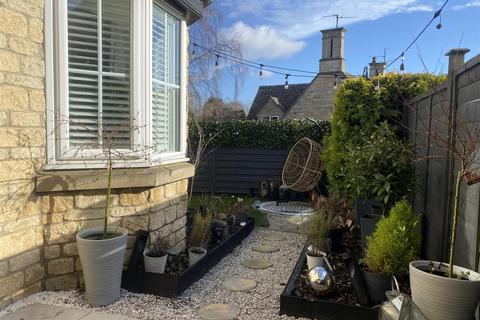 5 Church View, Weldon, Corby, NN17 3LF