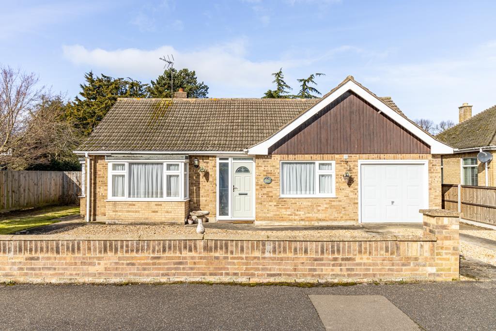 Grange Drive, Spalding 2 bed detached bungalow £270,000