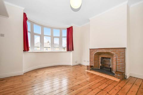 6 Moorland Crescent, Guiseley, Leeds, LS20 9EF