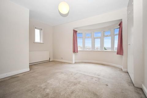 6 Moorland Crescent, Guiseley, Leeds, LS20 9EF