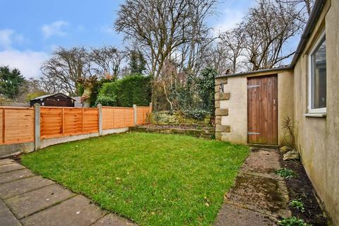 6 Moorland Crescent, Guiseley, Leeds, LS20 9EF