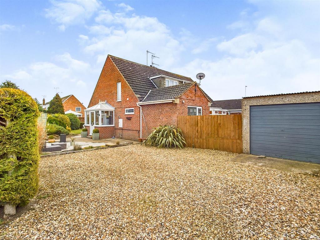 Mill Falls, Driffield 4 bed house for sale £235,000