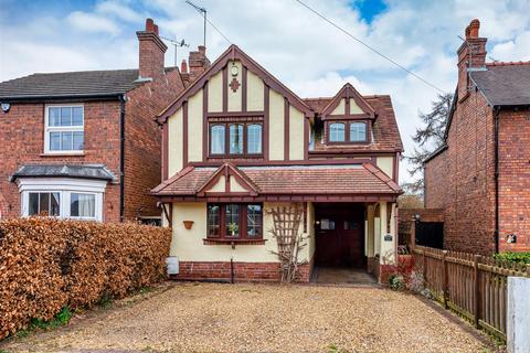 3 bedroom detached house for sale, 25 Walk Lane, Wombourne, Wolverhampton