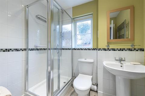 9 Bartholomew Green, Markyate, St Albans, AL3 8RX