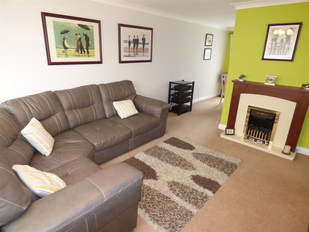 Birchmere, Spennymoor 3 bed semidetached house £149,950