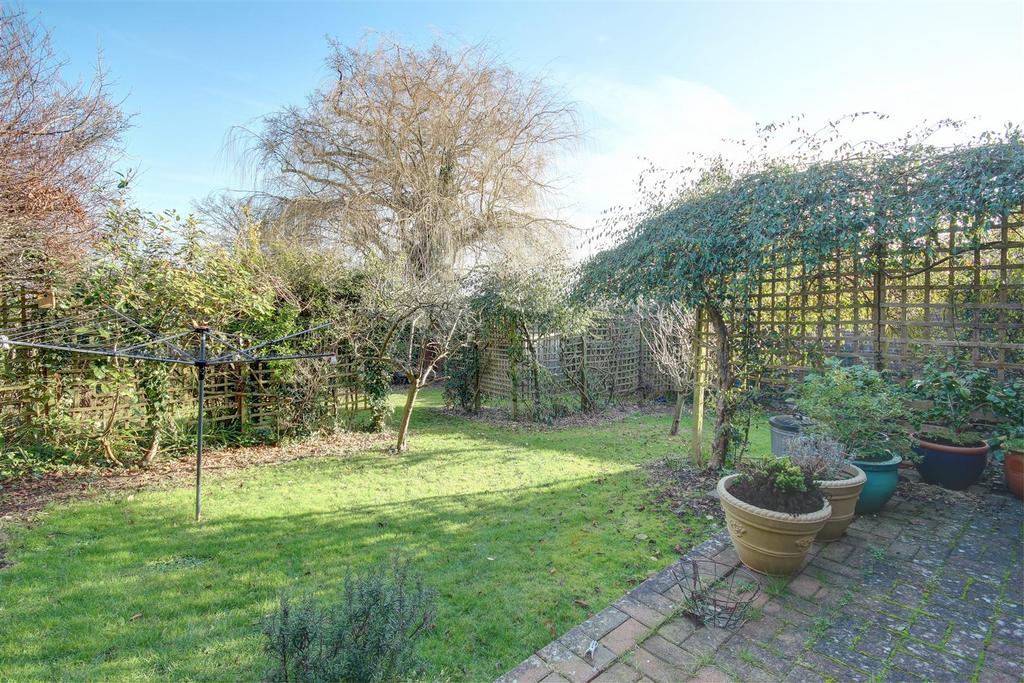 Burnmill Road, Market Harborough 5 bed detached house £650,000