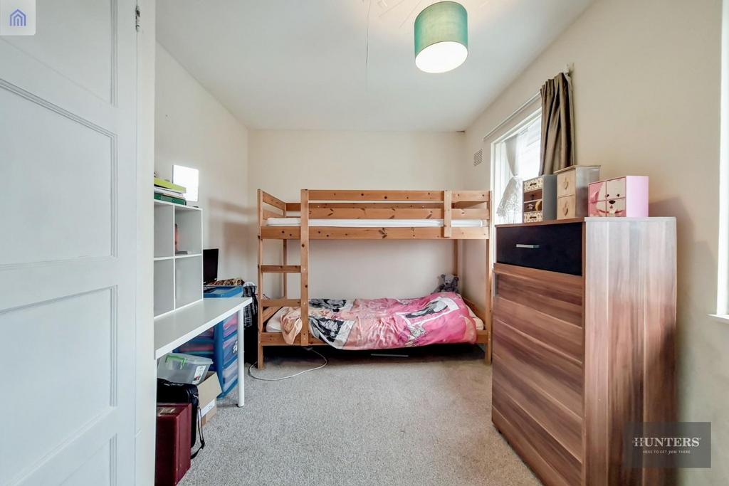 5 Bedroom 2-0.jpg