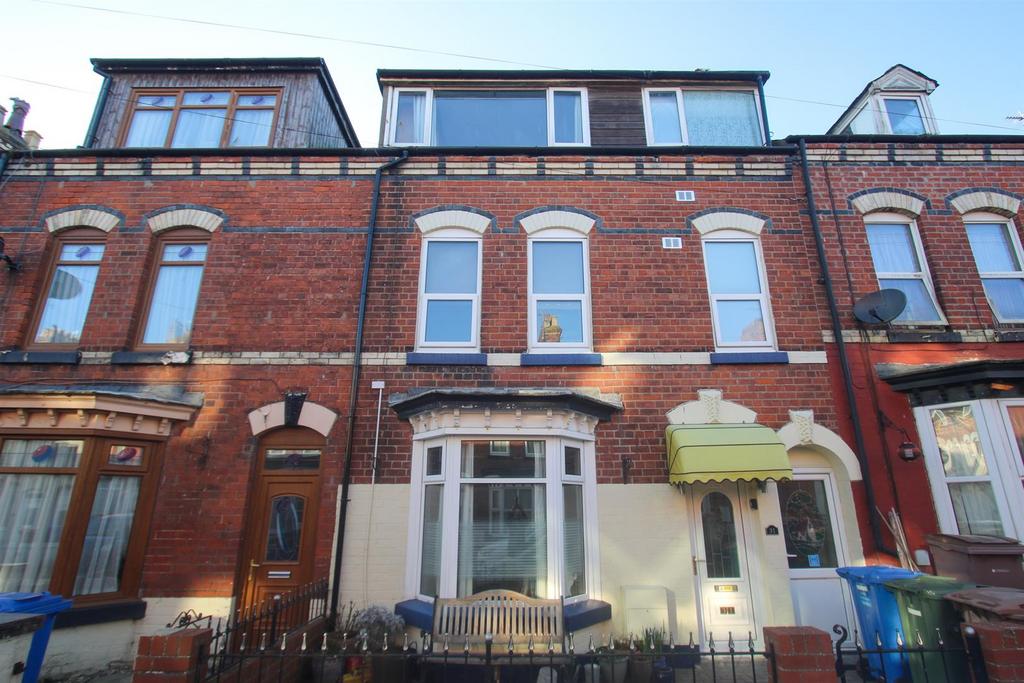 St. Hilda Street, Bridlington 5 bed terraced house £147,500