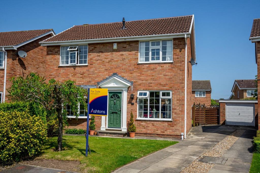 Eden Close, Woodthorpe, York 4 bed detached house for sale £450,000