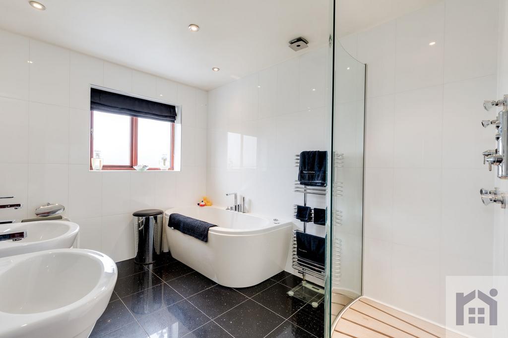 Family bathroom