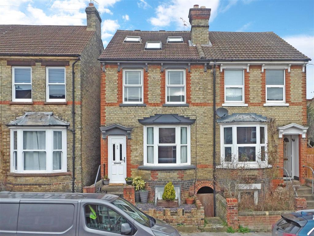Florence Road, Maidstone, Kent 4 bed semidetached house £400,000