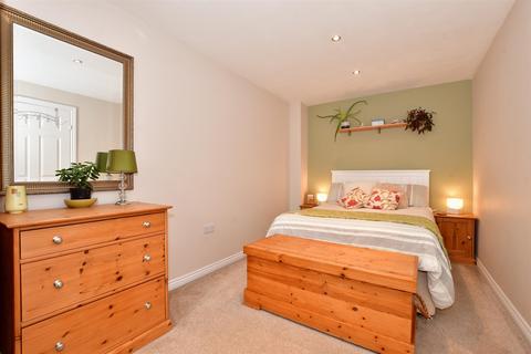 10 Aurelie Way, Whitstable, CT5 3RT