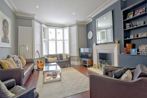 4 bedroom terraced house for sale - Woodsome Road, Dartmouth Park, London NW5