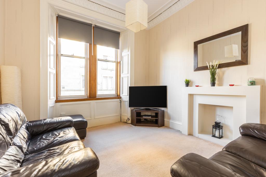 181 (1F1) Road, Edinburgh... 1 bed flat £175,000