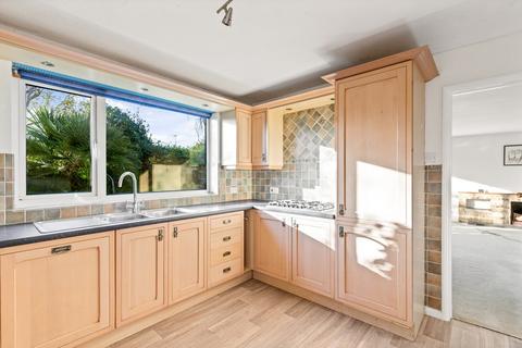8 Pent Vale Close, Folkestone, CT19 5LQ