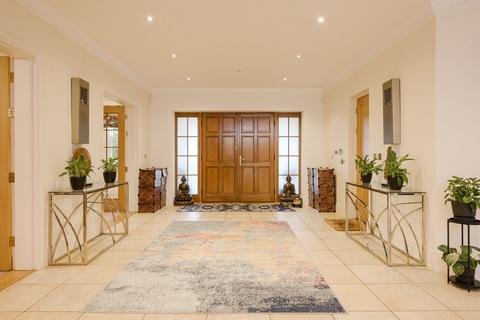 5 bedroom detached house for sale, Fairoak Lane, Oxshott, Leatherhead, KT22